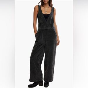 Free People Mara Stylish Black Corduroy Overall Jumpsuit NEW $178!